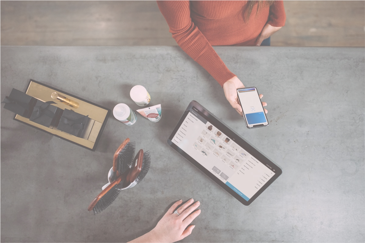 部署間連携で受注率がアップ！営業・サポート間の情報共有成功事例を追加しました